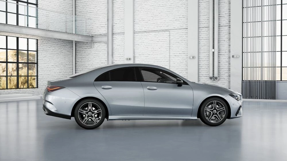 Mercedes-Benz CLA (lateral)